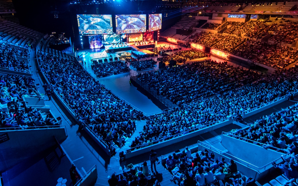 【战报】2025LPL春季赛 RNG 2-0 TES，RNG完美翻盘捍卫第一宝座